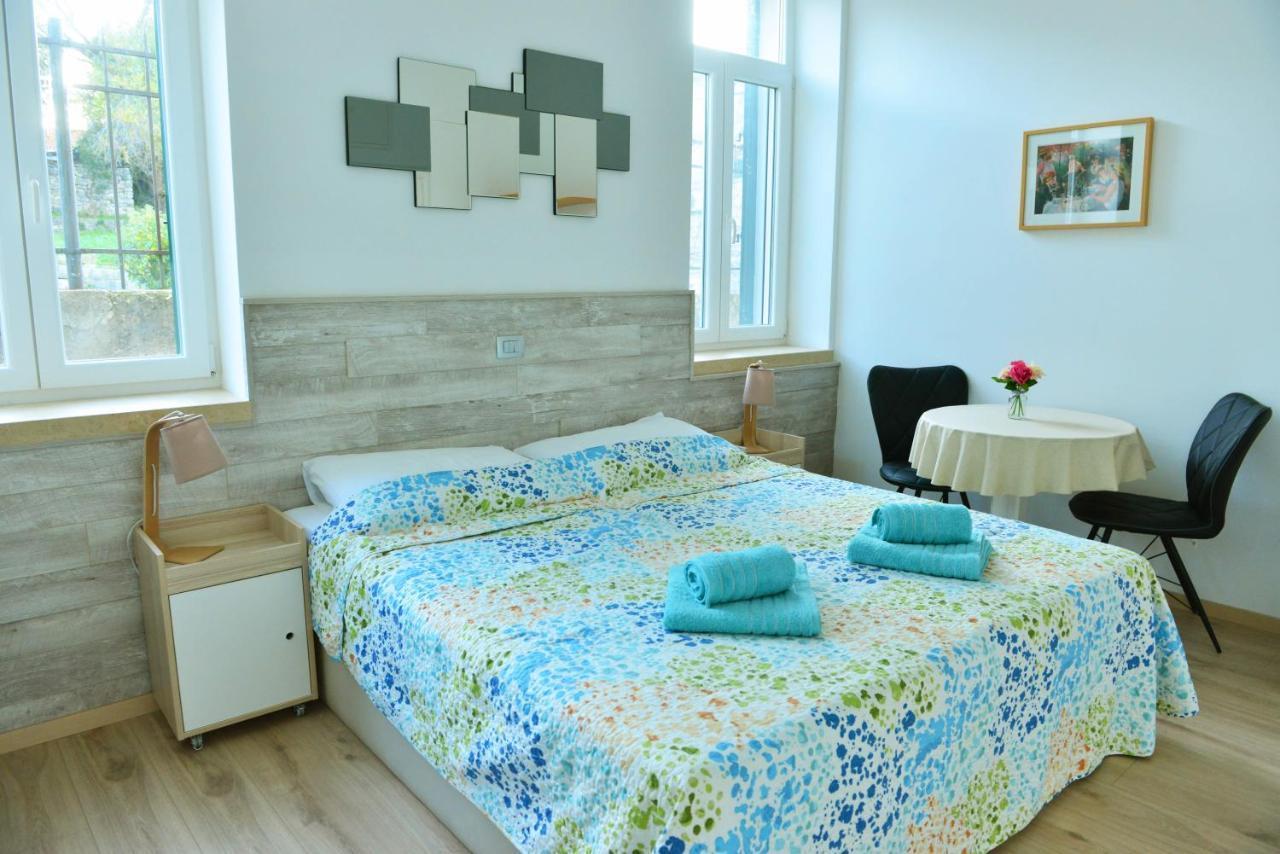 Apartamento estudio de 18 m² en Split Centro, con 1 baño privado. Exterior foto